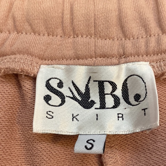 Brand SABO SKIRT shorts size S in pink - Picture 2 of 4